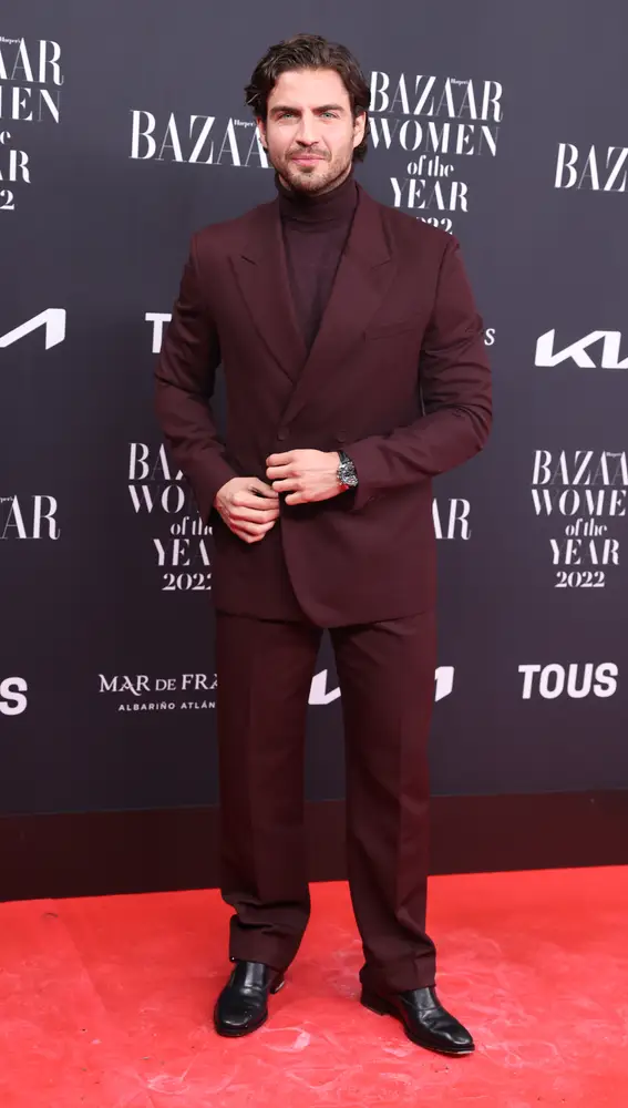 Maxi Iglesias, en los Premios Harper's Bazaar