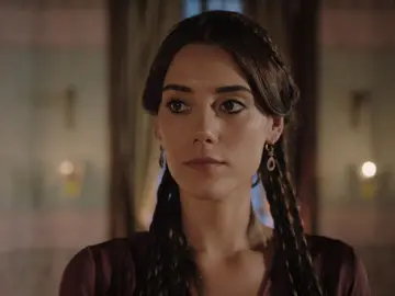 Cansu Dere en 'El Sultán' Cansu Dere en 'El Sultán'