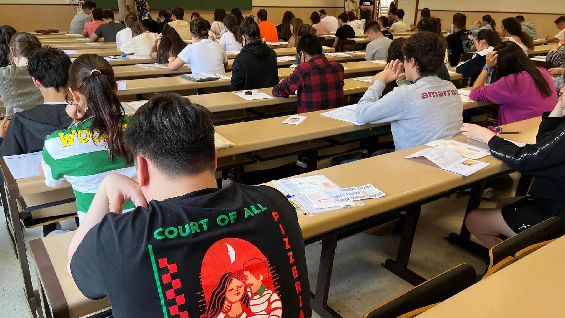 Estudiantes durante la prueba de la EBAU Estudiantes durante la prueba de la EBAU