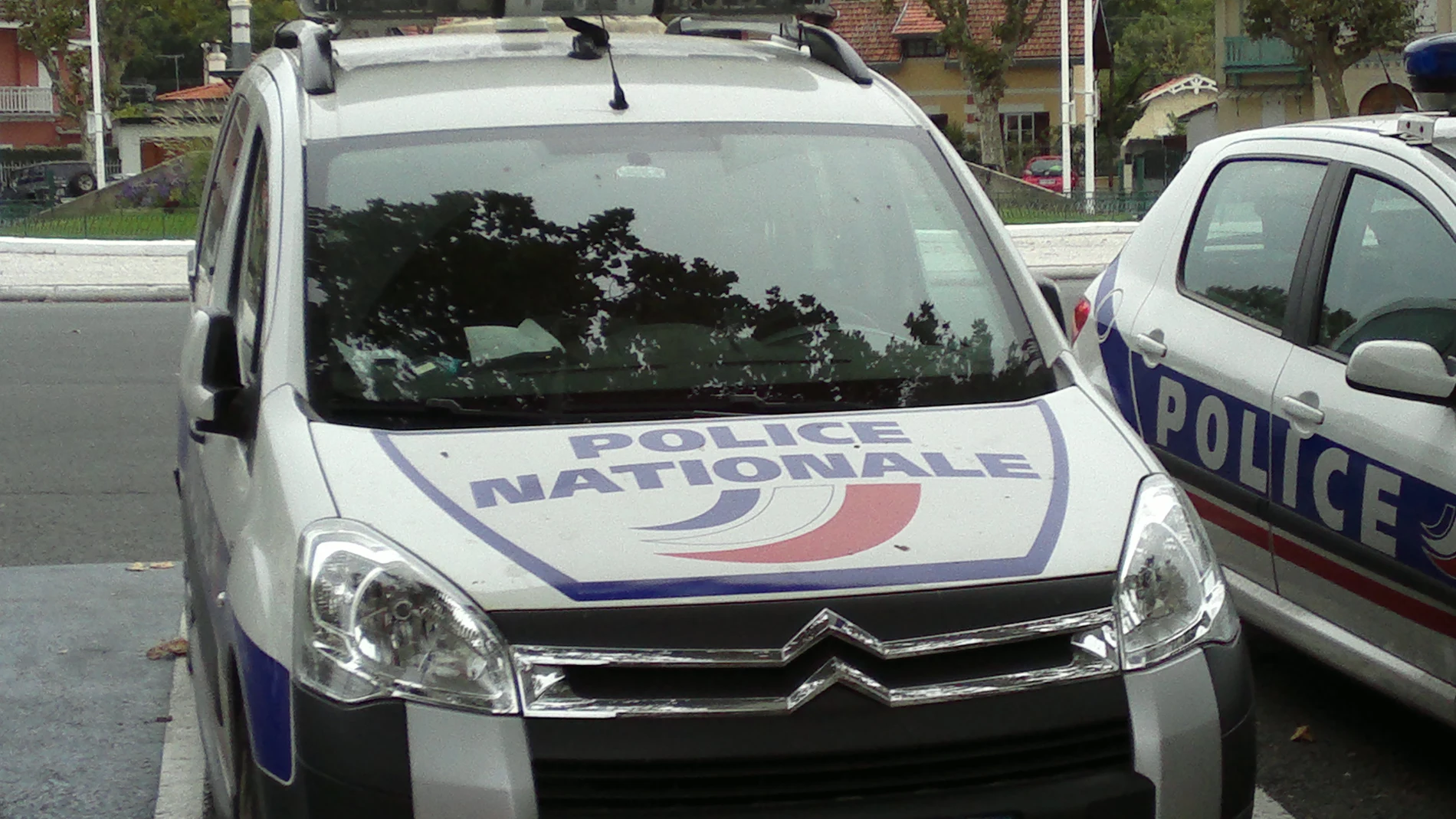 Imagen de archivo de un coche de policía en Francia