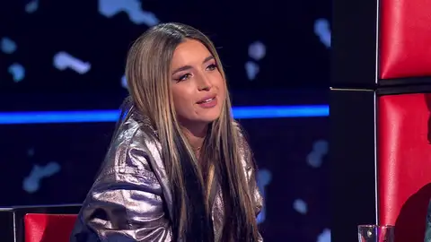 Lola Índigo, como una 'Niña de la Escuela', confiesa a Félis que "si tuviera posters, tendría el suyo" Lola Índigo, como una 'Niña de la Escuela', confiesa a Félis que "si tuviera posters, tendría el suyo"