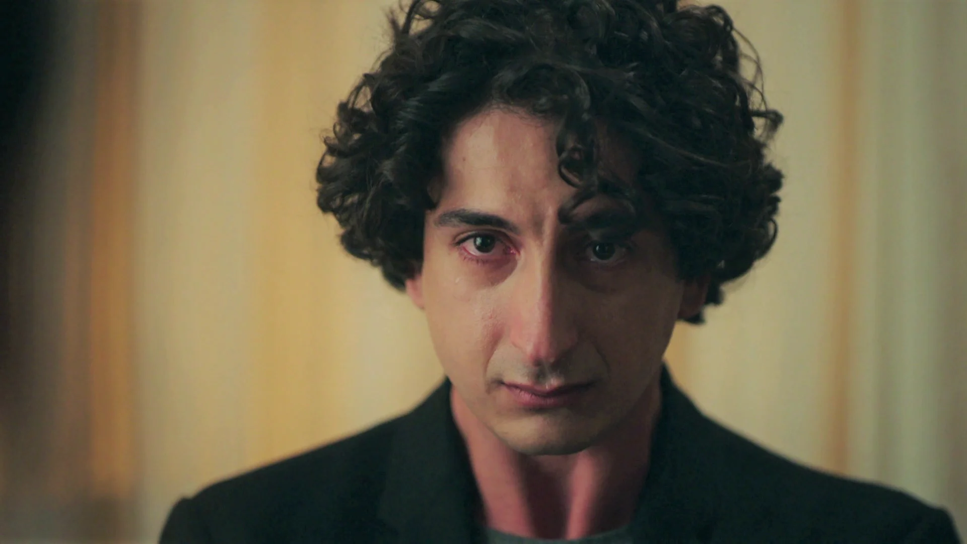 Ceylin le planta cara a Engin en busca de venganza: "Te toca pagar por lo que le hiciste a mi hermana" Ceylin le planta cara a Engin en busca de venganza: "Te toca pagar por lo que le hiciste a mi hermana"