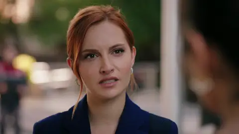 Neva, muerta de celos al descubrir que Ilgaz y Ceylin se han casado: "¿Me explicas cómo ha pasado?" Neva, muerta de celos al descubrir que Ilgaz y Ceylin se han casado: "¿Me explicas cómo ha pasado?"