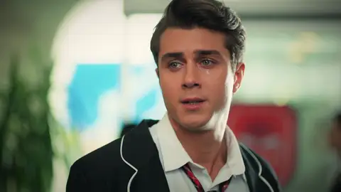 Asiye decide no contarle la verdad a Kadir y rompe definitivamente su relación con Doruk: “Ya no estamos juntos” Doruk