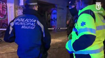 Miembros de la Policía Municipal y el SAMUR