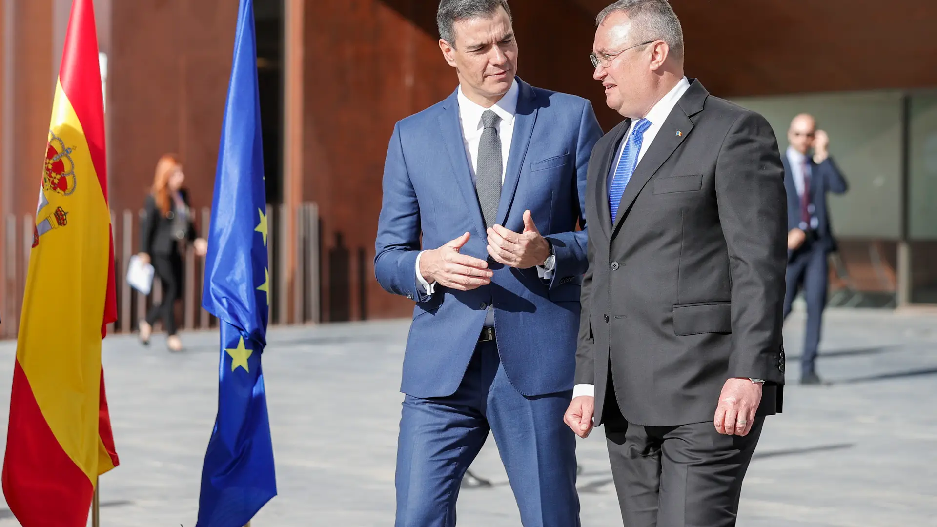 El presidente del Gobierno, Pedro Sánchez, y el primer ministro rumano, Nicolae Ciuca El presidente del Gobierno, Pedro Sánchez, y el primer ministro rumano, Nicolae Ciuca