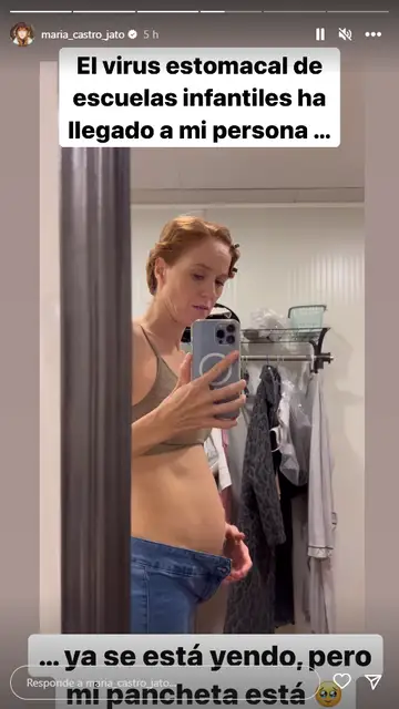 María Castro muestra cómo tiene la barriga por un virus estomacal María Castro muestra cómo tiene la barriga por un virus estomacal