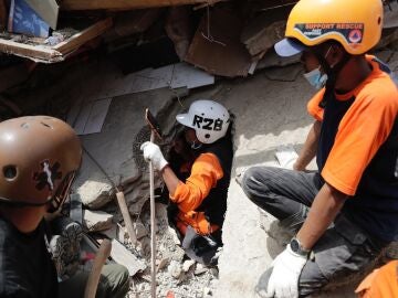 Las labores de rescate en Indonesia