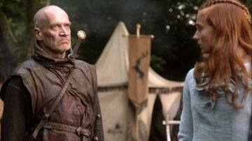 Wilko Johnson y Sophie Turner en 'Juego de Tronos'