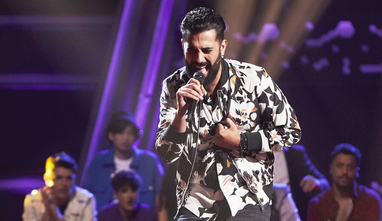 Fael Hern&aacute;ndez, puro coraz&oacute;n con &lsquo;Las costuras del alma&rsquo; de El Barrio en &lsquo;La Voz&rsquo; 