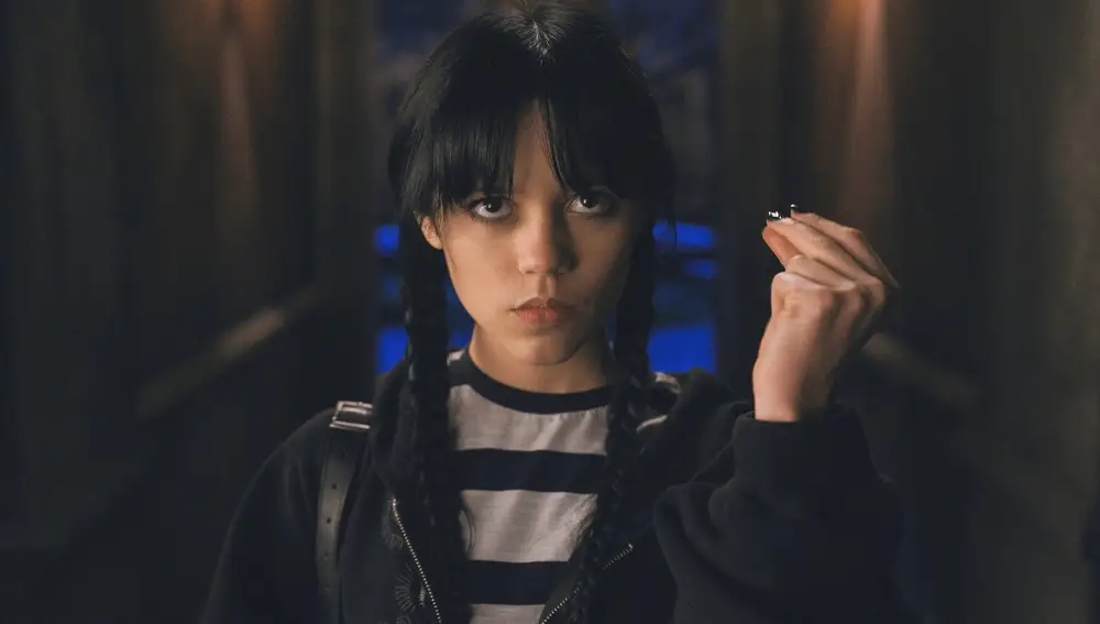 Jenna Ortega como Miércoles en la serie de Netflix de la Familia Addams