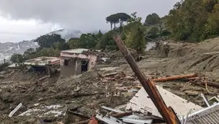 Lugar del derrumbe en la isla italiana de Ischia