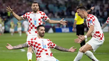 Kramaric celebra su gol ante Canadá en la victoria croata por 3-1