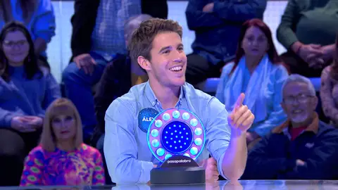 ¿Se lo ha chivado? Álex Silvestre se estrena en ‘La Pista’ gracias al “gesto admirable” de Nacho Guerreros ¿Se lo ha chivado? Álex Silvestre se estrena en ‘La Pista’ gracias al “gesto admirable” de Nacho Guerreros