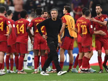 Luis Enrique y los jugadores tras el empate ante Alemania Luis Enrique y los jugadores tras el empate ante Alemania