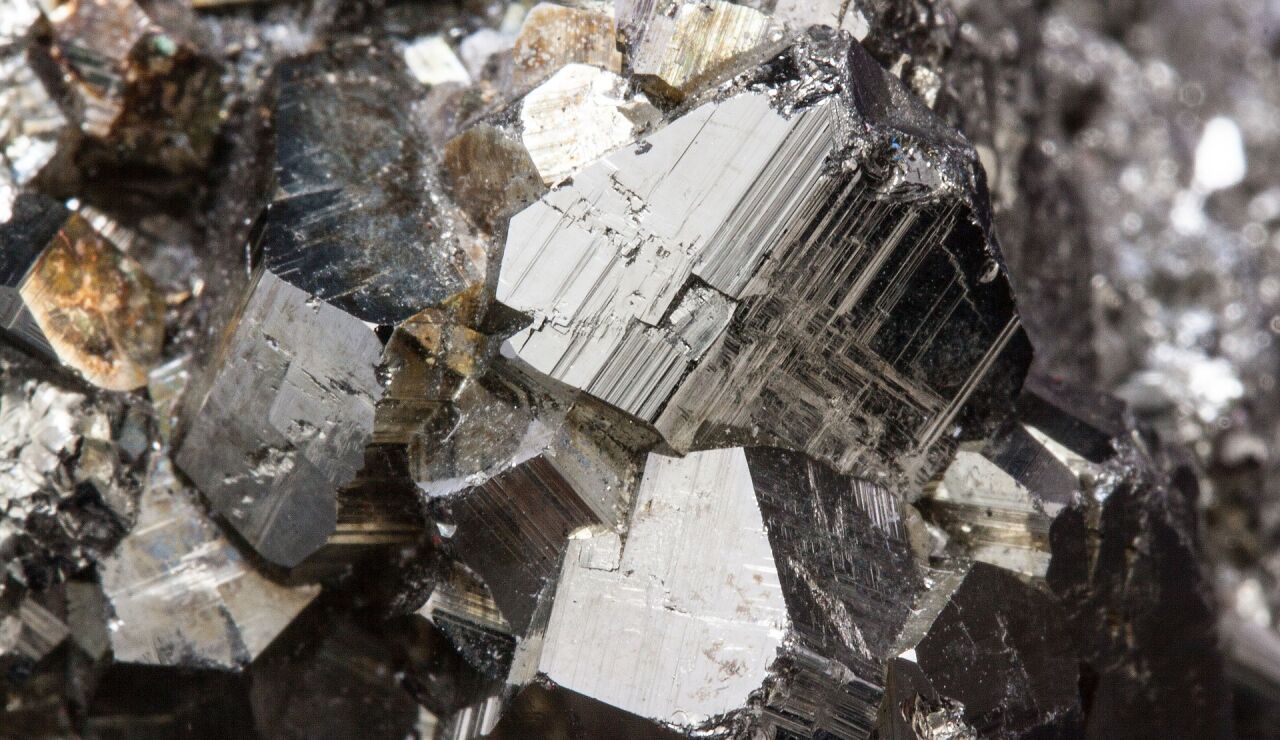 Aparecen nuevos minerales en un enorme meteorito 