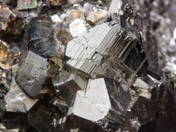 Aparecen nuevos minerales en un enorme meteorito 