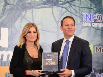 Sandra Golpe, premiada por su trayectoria en el mundo de la comunicación Sandra Golpe, premiada por su trayectoria en el mundo de la comunicación