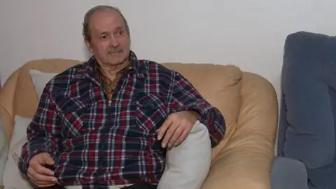 Emiliano, un ejemplo para sobrellevar la soledad Emiliano, un ejemplo para sobrellevar la soledad