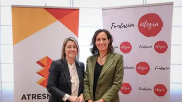 Firma del acuerdo entre Atresmedia y la Fundación Integra Firma del acuerdo entre Atresmedia y la Fundación Integra