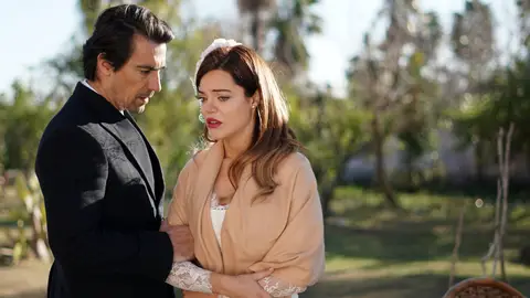 Züleyha y Mehmet en el capítulo '121' de 'Tierra Amarga'. Züleyha y Mehmet en el capítulo '121' de 'Tierra Amarga'.