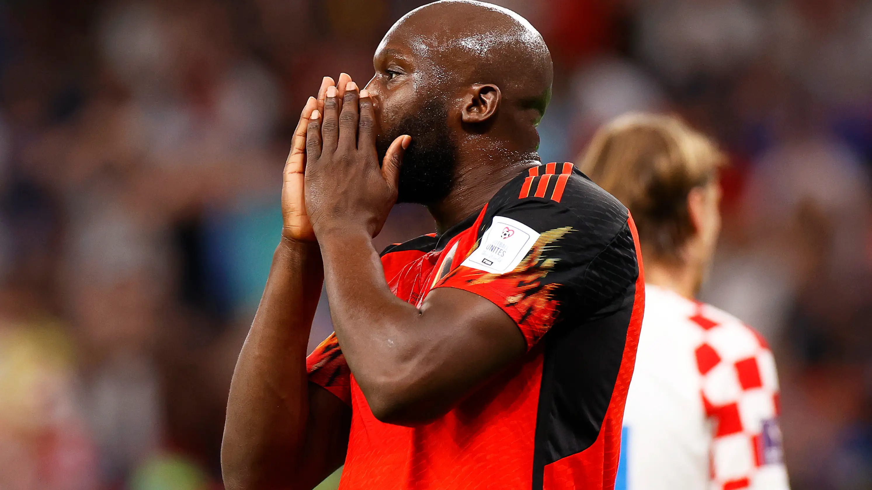 Romelu Lukaku se lamenta tras una ocasi&oacute;n fallada ante Croacia