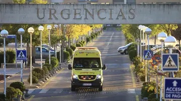 Una ambulancia llegando al hospital