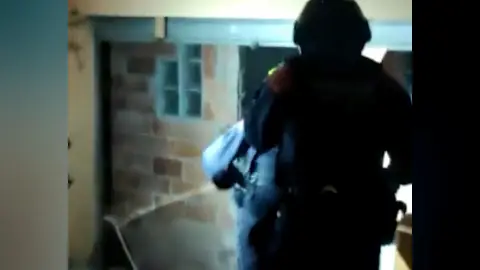 Los Mossos d'Esquadra desmantelan un punto de droga Los Mossos d'Esquadra desmantelan un punto de droga