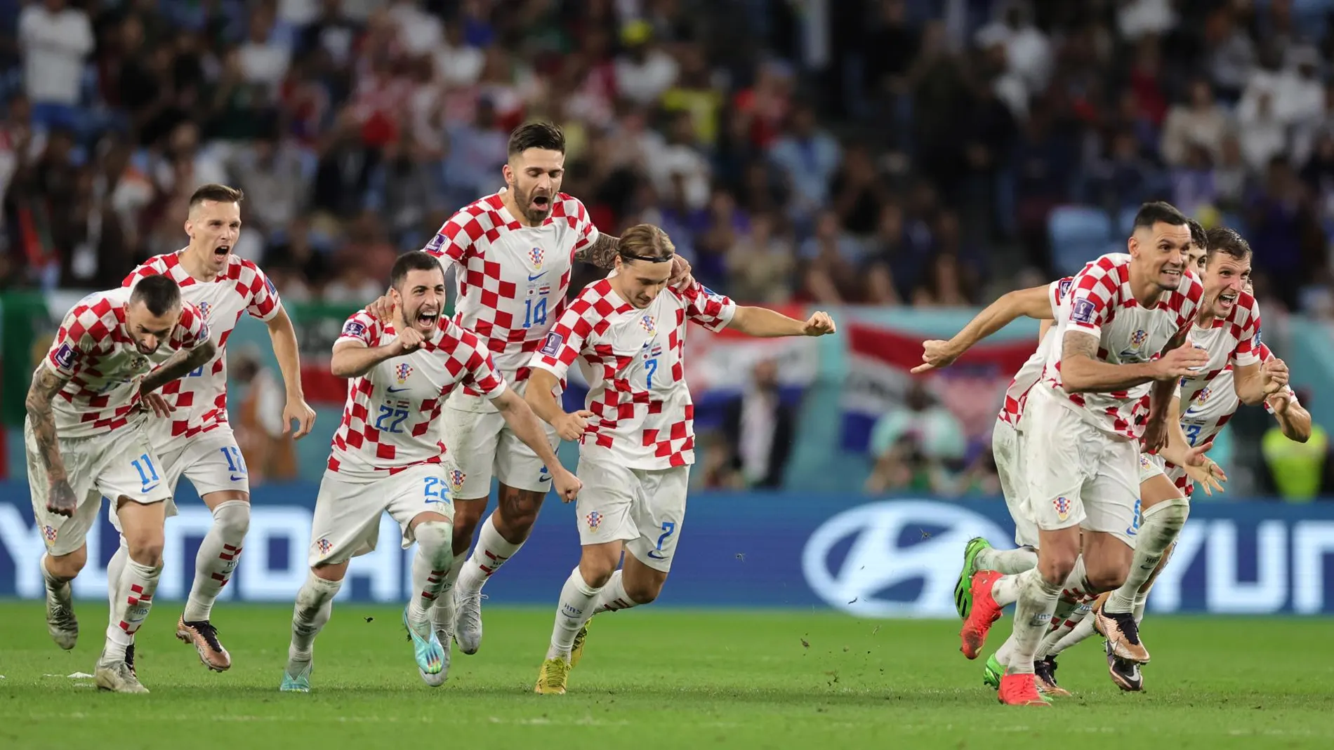 Croacia, cuartos vencer en penaltis con un Livaković estelar