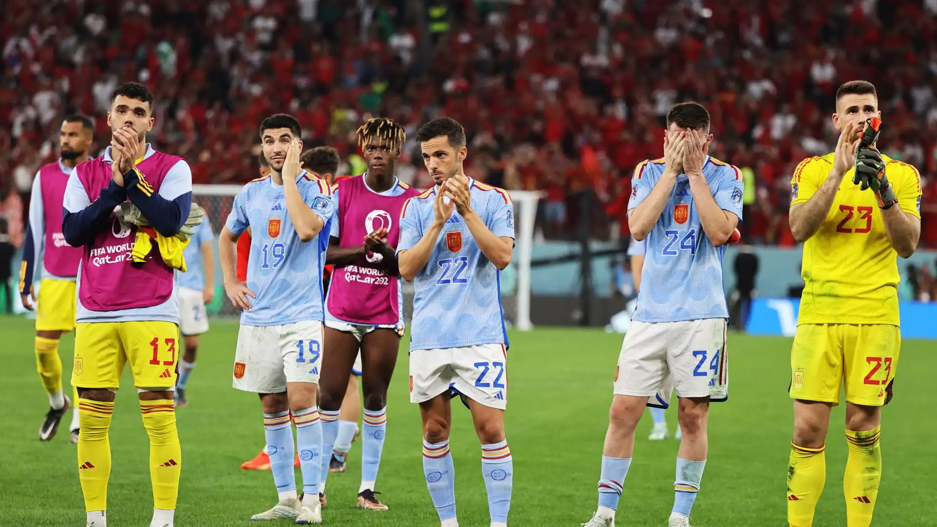 La selección española, desolada tras su eliminación del Mundial de Qatar 2022 La selección española, desolada tras su eliminación del Mundial de Qatar 2022