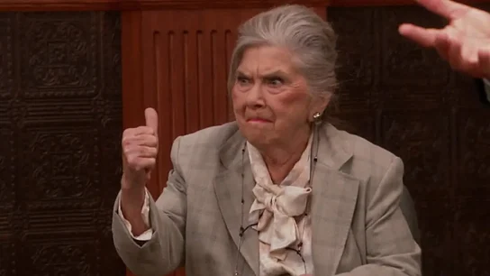 Helen Slayton-Hughes en 'Parks and Recreation' Helen Slayton-Hughes en 'Parks and Recreation'