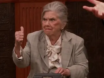 Helen Slayton-Hughes en 'Parks and Recreation' Helen Slayton-Hughes en 'Parks and Recreation'