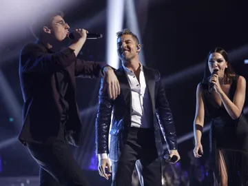 David Bisbal sorprende en la Semifinal cantando ‘Culpable’ con Santa y Ana David Bisbal sorprende en la Semifinal cantando ‘Culpable’ con Santa y Ana