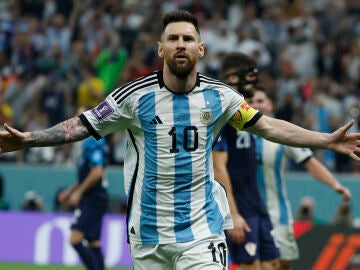 Leo Messi celebra el 1-0 ante Croacia en la semifinal del Mundial de Qatar