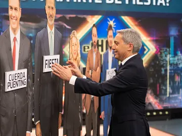 ¿Con quién planearía un atraco? Vicente Vallés, al descubierto en ‘El Hormiguero’: “Su talante hace que nadie sospeche de él” ¿Con quién planearía un atraco? Vicente Vallés, al descubierto en ‘El Hormiguero’: “Su talante hace que nadie sospeche de él”