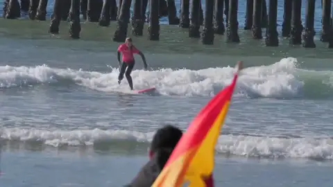 María Martín-Granizo, reina mundial del surf adaptado María Martín-Granizo, reina mundial del surf adaptado