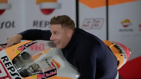 Joaquín se marea en el simulador de Moto GP: “Son muchas curvas” Joaquín se marea en el simulador de Moto GP: “Son muchas curvas”