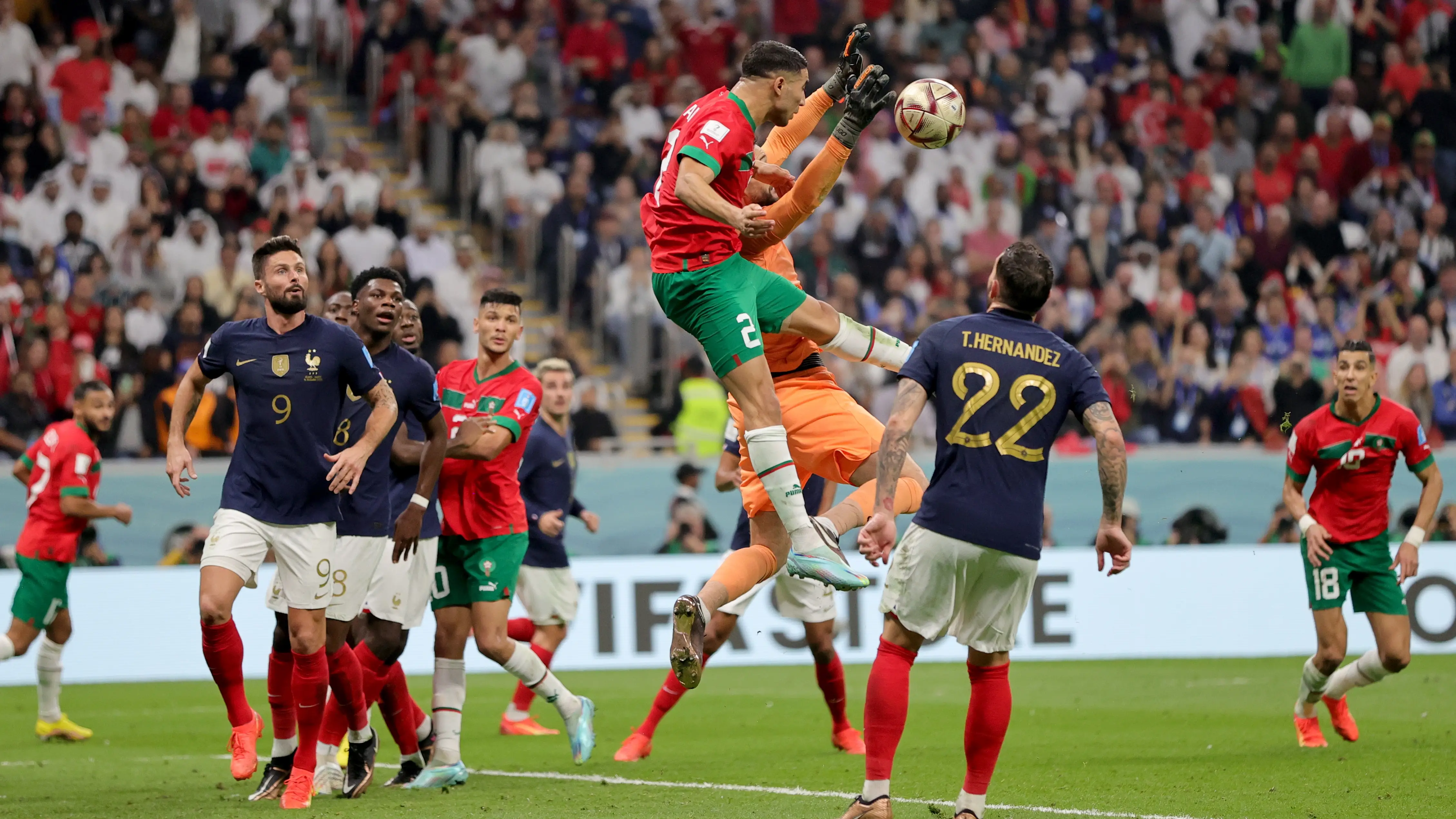 Hugo Lloris, en acci&oacute;n ante Marruecos