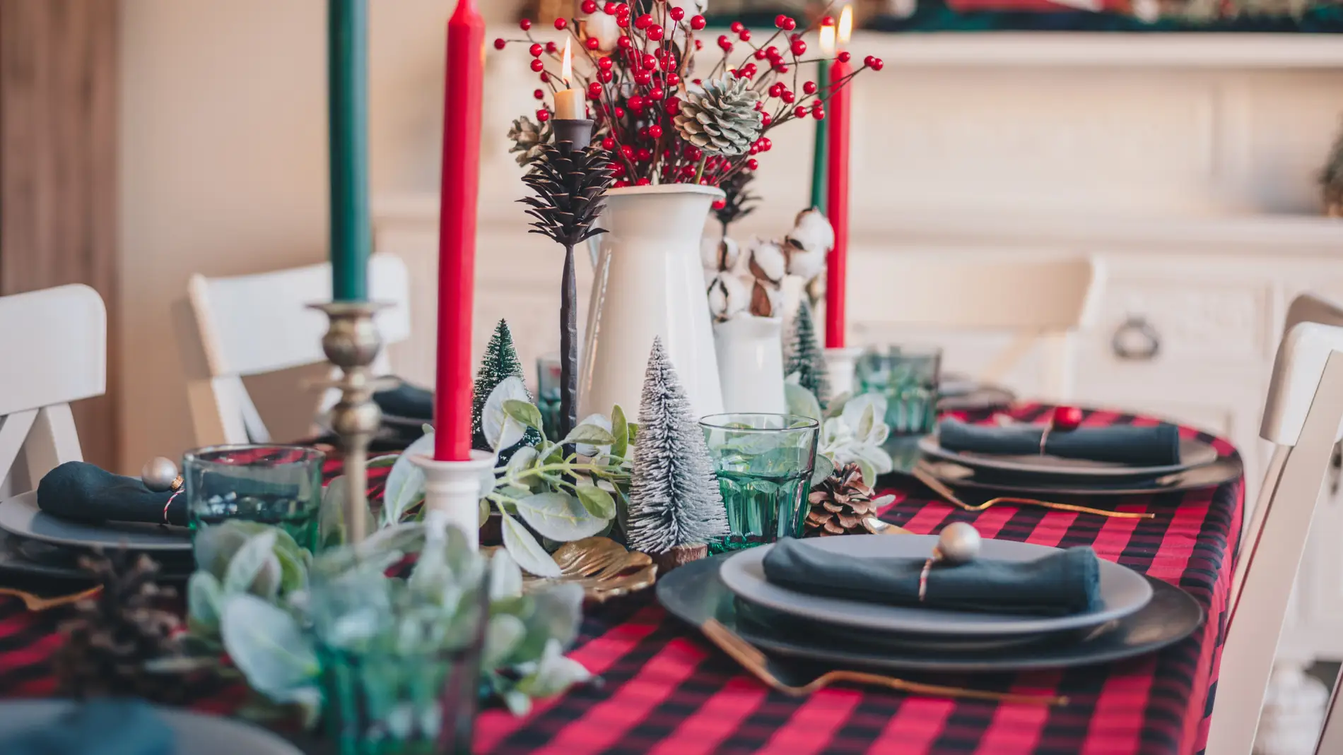 Mesa decorada para Navidad