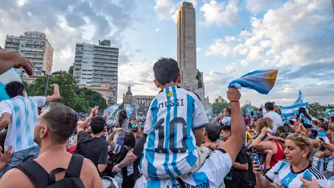 Los argentinos celebran el pase a la final en Rosario Los argentinos celebran el pase a la final en Rosario