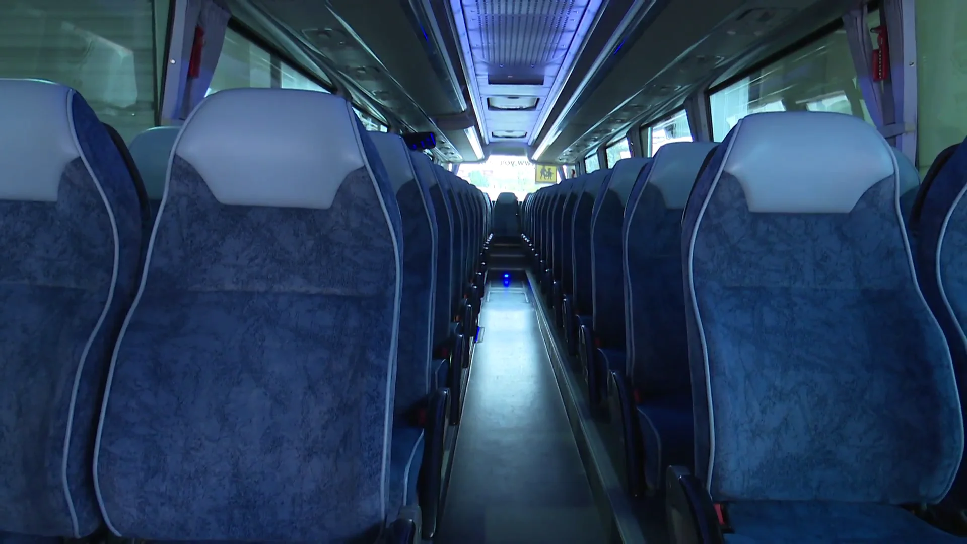 Un autob&uacute;s escolar