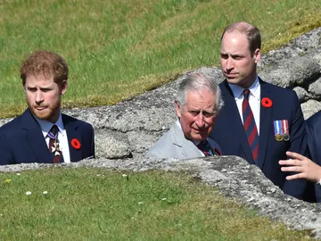 El príncipe Harry, Guillermo y Carlos de Inglaterra El príncipe Harry, Guillermo y Carlos de Inglaterra