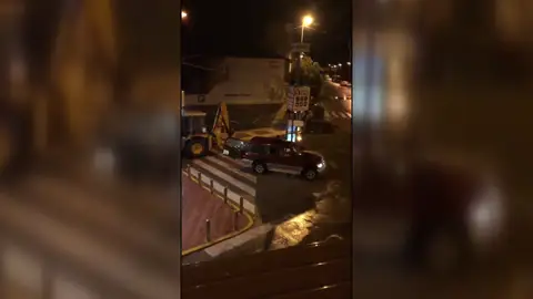 Asaltan una tienda con una excavadora en Torre Pacheco Asaltan una tienda con una excavadora en Torre Pacheco