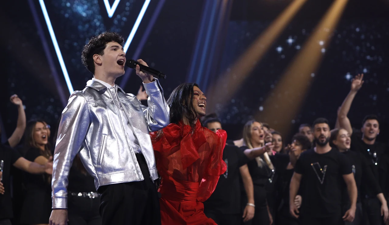 Los 52 talents de ‘La Voz’ sorprenden cantando juntos ‘La música no se toca’ en la Gran Final