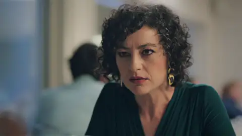 La sorprendente proposición de Laçin a Seda: "Yekta te ofrece su bufete de abogados a cambio de que dejes de defender a Engin” La sorprendente proposición de Laçin a Seda: "Yekta te ofrece su bufete de abogados a cambio de que dejes de defender a Engin”