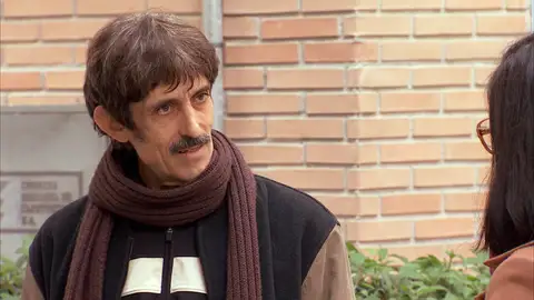Manolita ayuda a Jeros ofreciéndole trabajo: “¿Te gustaría incorporarte al supermercado?” Manolita ayuda a Jeros ofreciéndole trabajo: “¿Te gustaría incorporarte al supermercado?”