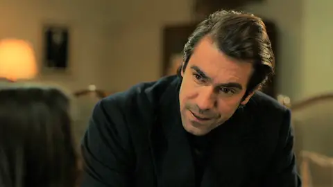 Mehmet le confiesa a Üzum: “Estoy profundamente enamorado de Züleyha” Mehmet le confiesa a Üzum: “Estoy profundamente enamorado de Züleyha”