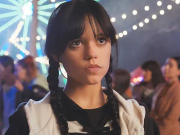 Jenna Ortega como Miercoles Addams Jenna Ortega como Miercoles Addams