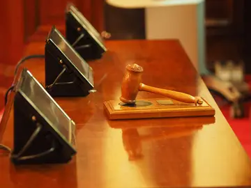 Un acusado de tráfico de heroína dice que cuando vio 10 gramos "en el suelo" pensó que le había "tocado la lotería" Un acusado de tráfico de heroína dice que cuando vio 10 gramos "en el suelo" pensó que le había "tocado la lotería"