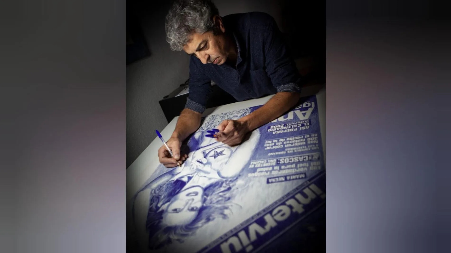 Paco Díaz, artista de retratos a bolígrafo